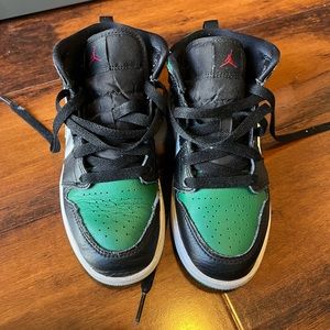 Kids size Jordan 1’s